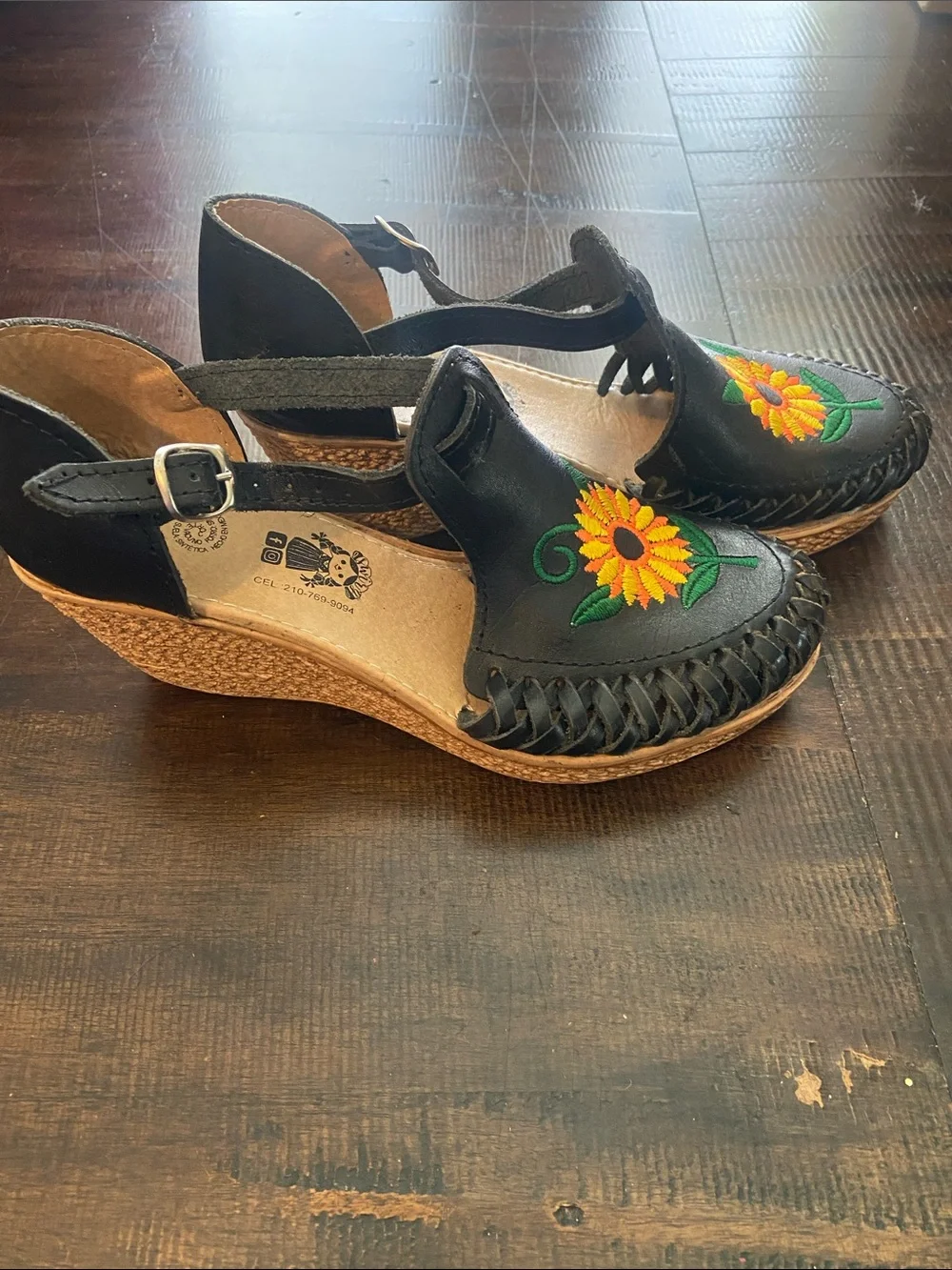 Black Leather Wedge Huarache Sandals with Embroidered Sunflower 8 US 25 Mex